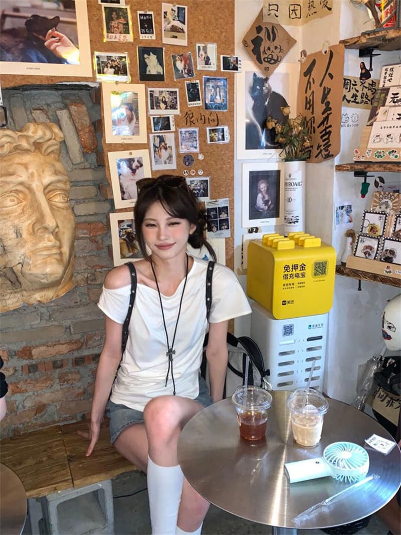 충동 섹션 핫걸 바람 비스듬한 어깨 반팔 티셔츠 여름 달콤한 매운맛 바람이 아닙니다. 규칙 몸매 가꾸기 다용도 맨위 상세 이미지 4