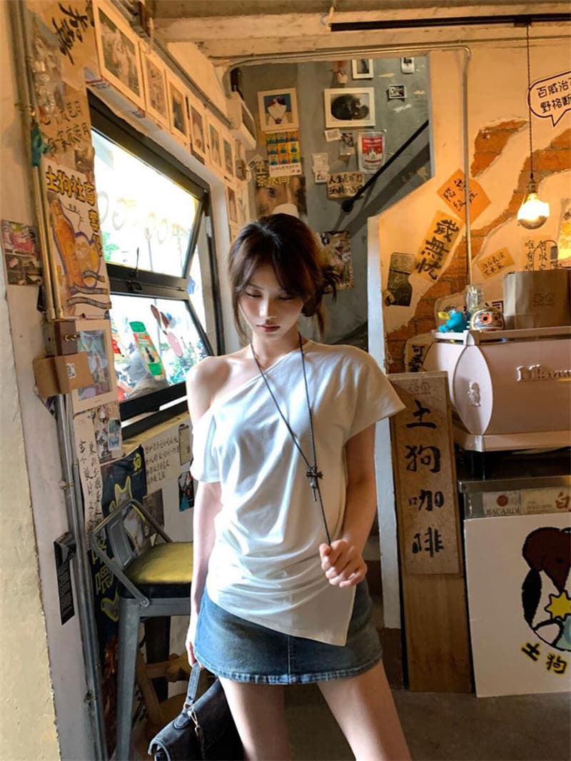 충동 섹션 핫걸 바람 비스듬한 어깨 반팔 티셔츠 여름 달콤한 매운맛 바람이 아닙니다. 규칙 몸매 가꾸기 다용도 맨위 상세 이미지 7