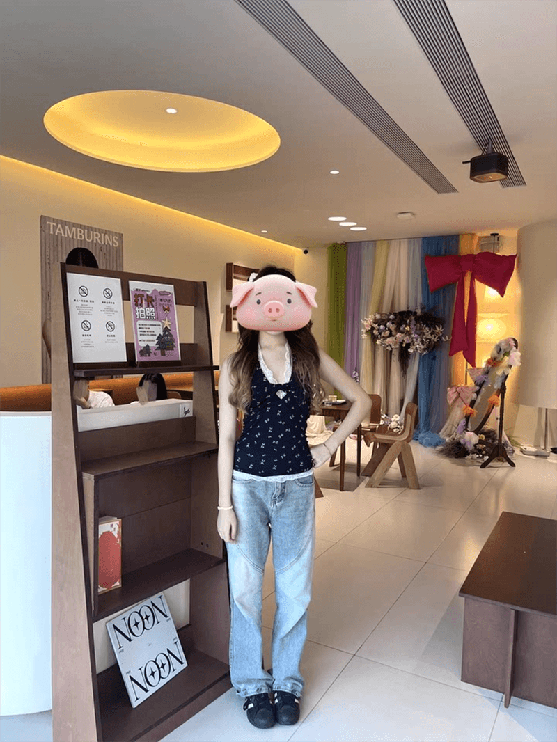 실사 프랑스식 디자인 센스 핫걸 몸매 가꾸기 슬림해 보이는 패치워크 레이스 레이스 꽃무늬 행침 목 조끼 맨위 여성 이미지 3
