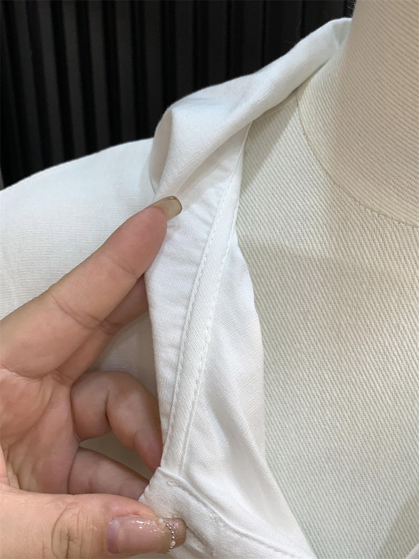 프랑스식 리본 달콤함 화이트 맨위 여성 여름 새로운 빅 사이즈 디자인 캐주얼 루즈핏 슬림해 보이는 셔츠 상세 이미지 3