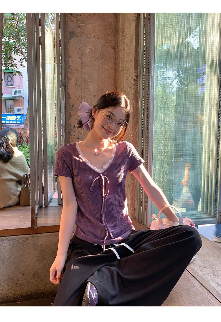 송 긍정적 인 En 보라색 V넥 레이스 스트랩 반팔 티셔츠 여성 여름 한 부서 몸매 가꾸기 슬림해 보이는 긍정적 인 어깨 다용도 작은 맨위 상세 이미지 10