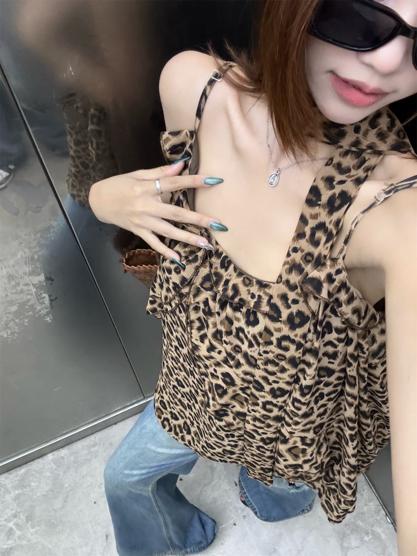 달콤한 차가운 핫걸 레오파드 무늬 리본 조끼 슬립 여성 의류 여름 디자인 센스 레트로 프릴 루즈핏 민소매 맨위 상세 이미지 3