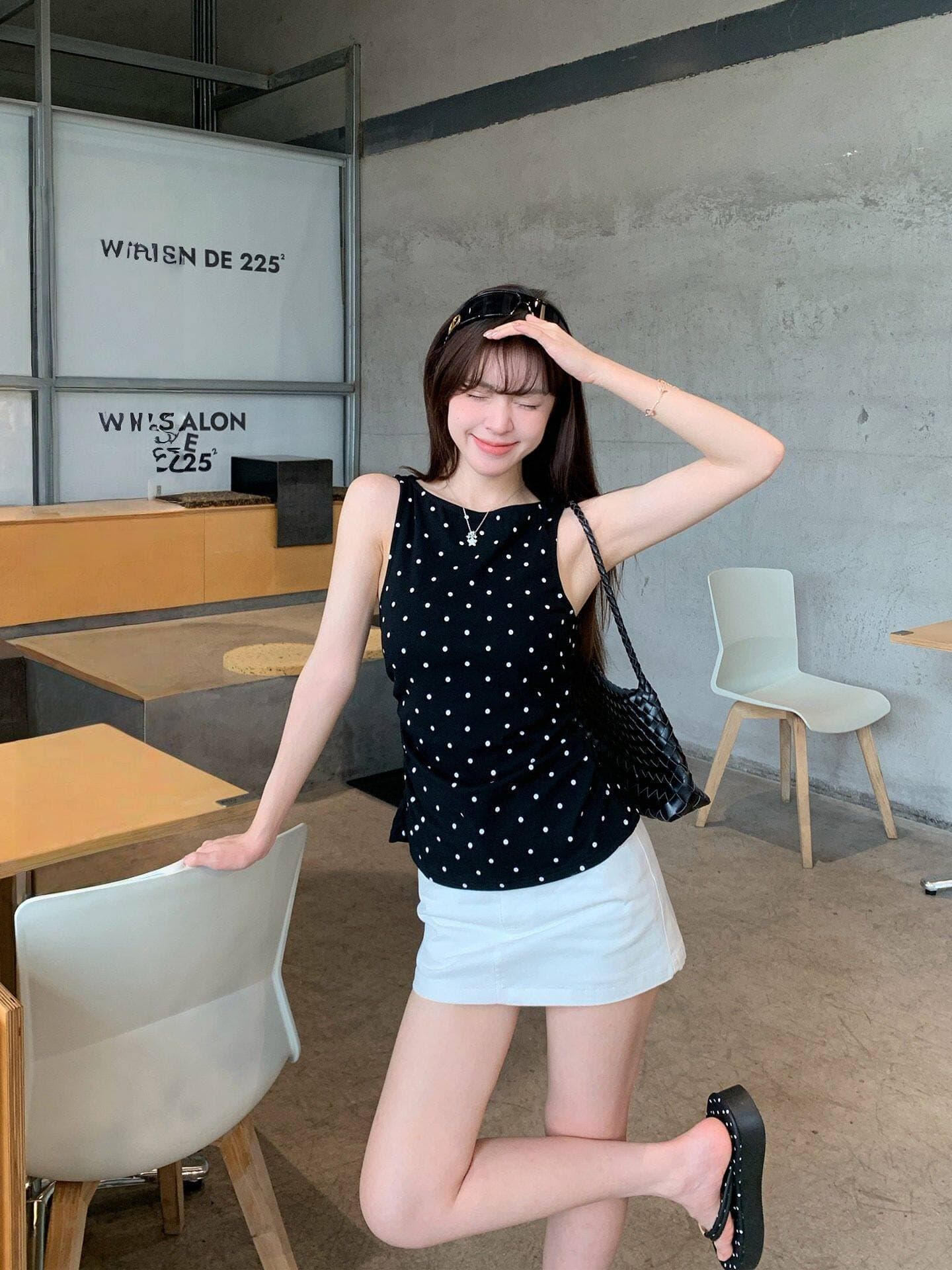 차가운 실크 코튼 1x1 디자인 센스 레이스업 도트 무늬 조끼 허리 수축 슬림해 보이는 섹시함 이슬 허리 민소매 맨위 상세 이미지 7