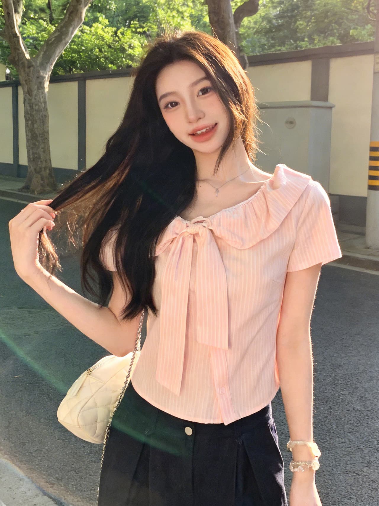 한 부서 핑크색 스트라이프 오프숄더 반팔 여성 셔츠 여름 연령 감소 디자인 센스 나비 매듭 쇼트 스타일 맨위 상세 이미지 7