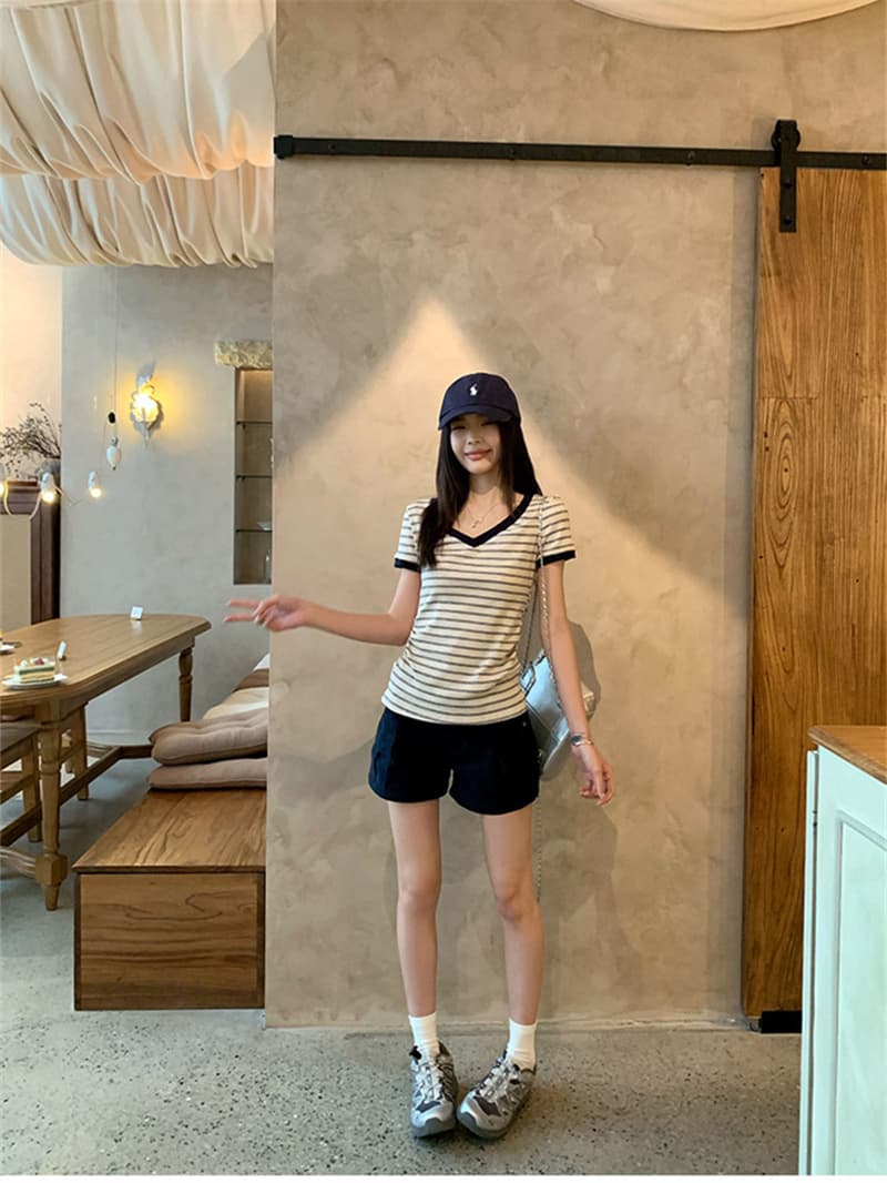 정가 원본 순면 스트라이프 V넥 반팔 티셔츠 여성 여름 빅 사이즈 몸매 가꾸기 슬림해 보이는 다용도 작은 대중 맨위 상세 이미지 19