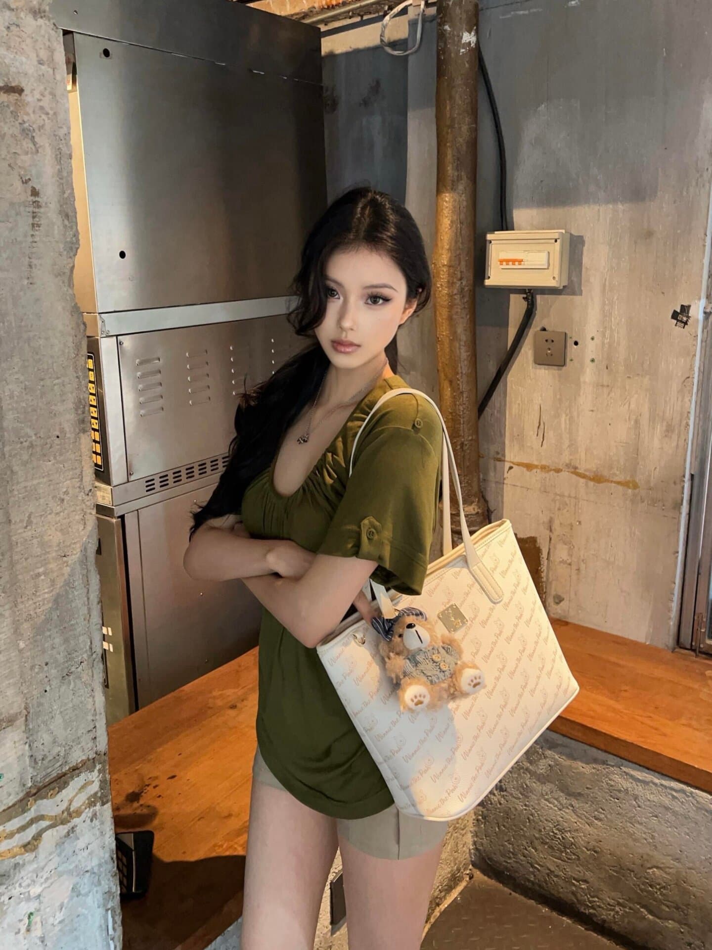 2026 한국 대외 무역 새로운 느긋한 바람 u 칼라 주름 티셔츠 여름 품격 핫걸 루즈핏 슬림해 보이는 맨위 상세 이미지 5