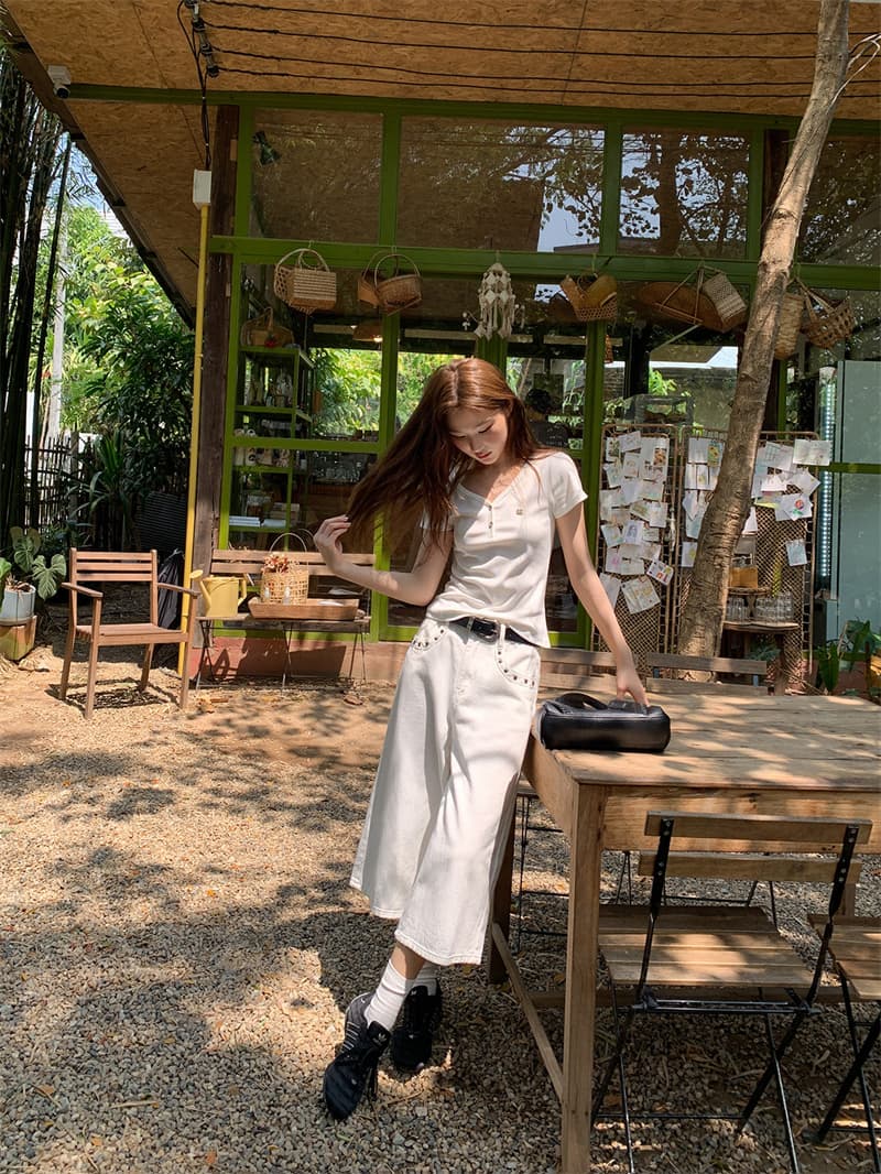 사람들 면 작은 대중 V넥 몸매 가꾸기 반팔 티셔츠 여름 몸매 가꾸기 슬림해 보이는 디자인 센스 맨위 상세 이미지 5