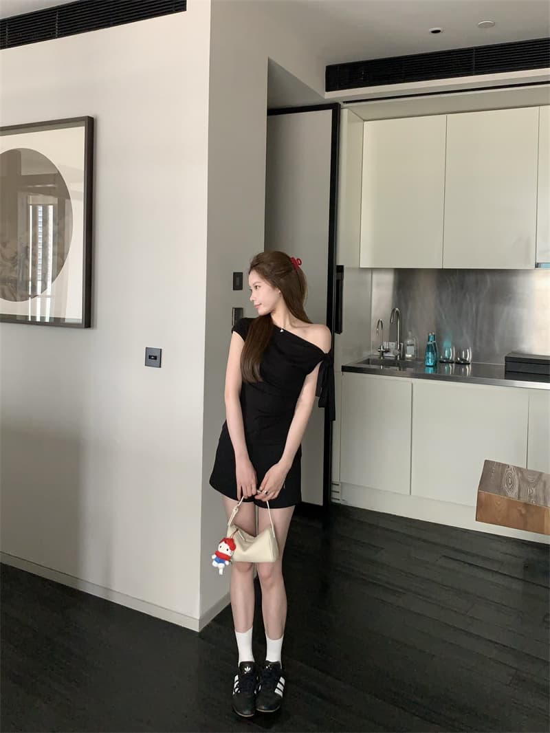 260 그램 1 1 인 면 순수한 욕망 바람 나비 매듭 일방적 인 스트랩 오프숄더 티셔츠 핫걸 디자인 센스 맨위 상세 이미지 18