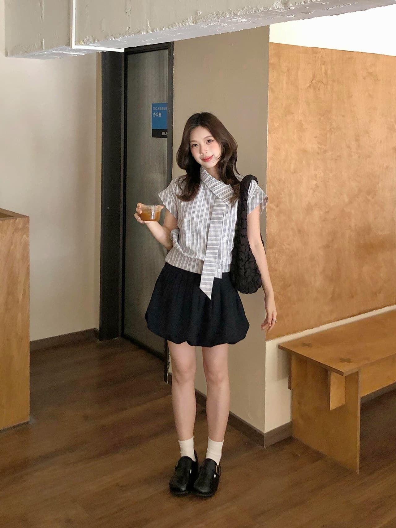 원본 레이스 자카드 원단 한 부서 학원 비스듬한 칼라 리본 반팔 셔츠 불규칙 허리 수축 슬림해 보이는 상세 이미지 9