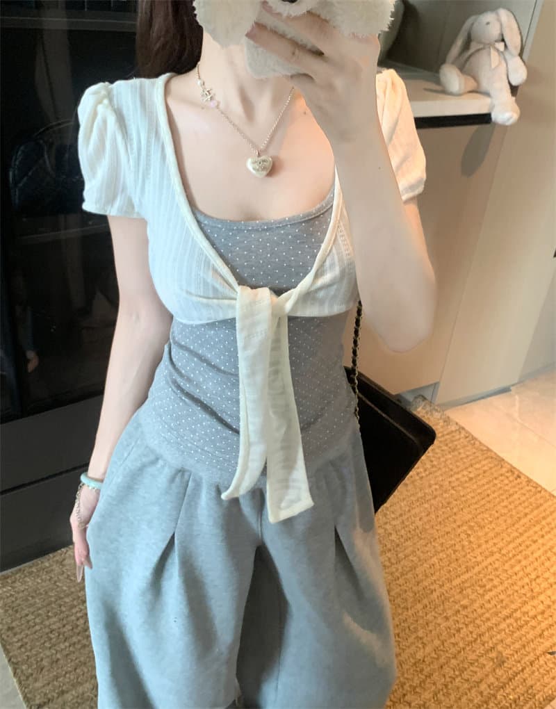 260 그램 1 1 인 면 페이크 레이어드 도트 무늬 V넥 반팔 여름 핫걸 스트랩 비틀림 긍정적 인 어깨 디자인 맨위 상세 이미지 12