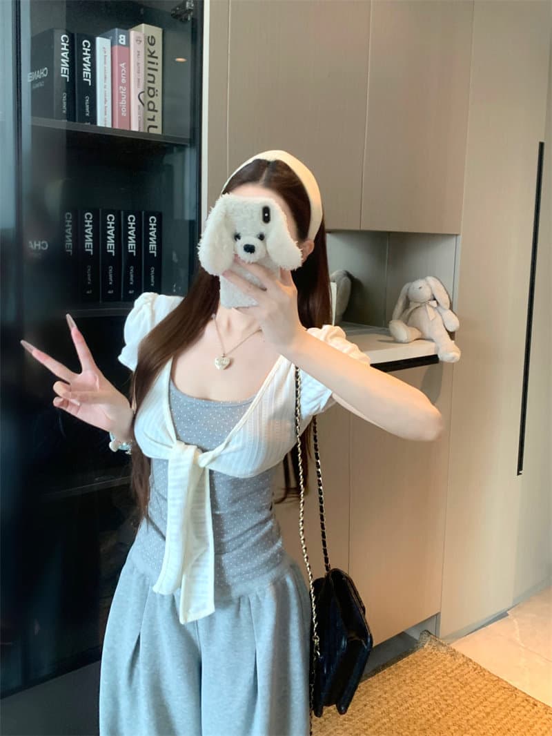 260 그램 1 1 인 면 페이크 레이어드 도트 무늬 V넥 반팔 여름 핫걸 스트랩 비틀림 긍정적 인 어깨 디자인 맨위 상세 이미지 15
