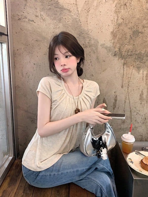 한국 스타일 품격 부드러운 순수한 욕망 작은 여자 u 칼라 슬림해 보이는 티셔츠 맨위 상세 이미지 3