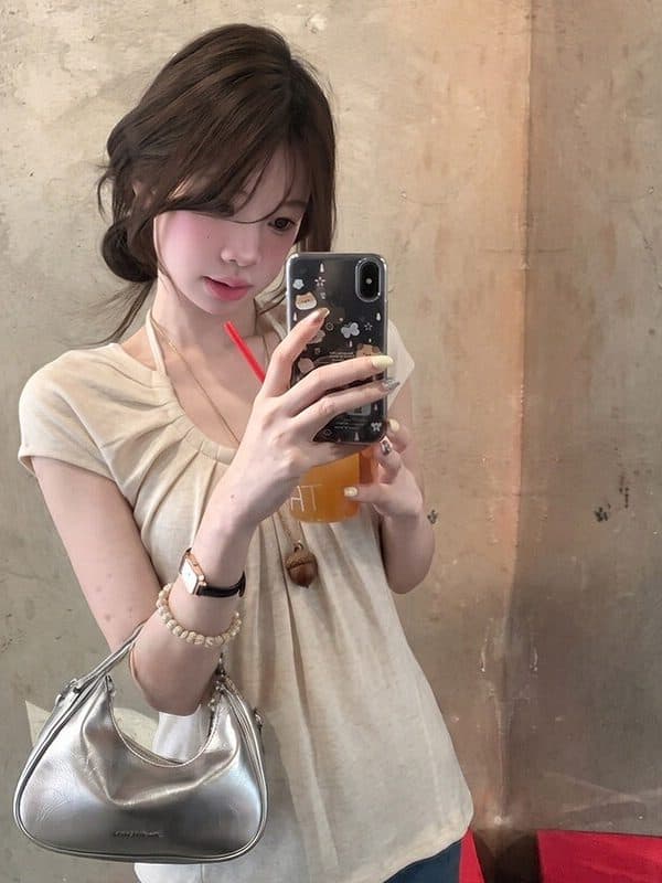 한국 스타일 품격 부드러운 순수한 욕망 작은 여자 u 칼라 슬림해 보이는 티셔츠 맨위 상세 이미지 4