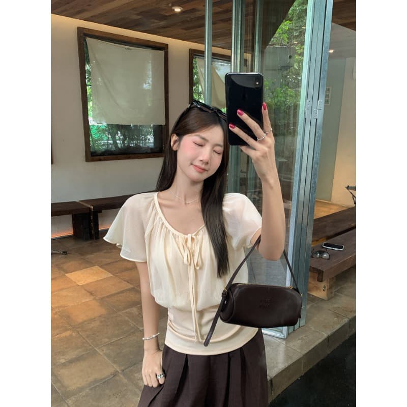 우 77 얕은 살구 색상 페이크 레이어드 패치워크 레이스업 V넥 연꽃 잎 소매 여성 셔츠 여름 허리 수축 슬림해 보이는 품격 맨위 이미지 6