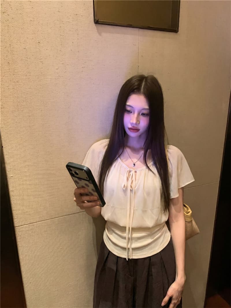 원본 품질 페이크 레이어드 패치워크 레이스업 V넥 연꽃 잎 소매 셔츠 허리 수축 슬림해 보이는 품격 맨위 상세 이미지 10