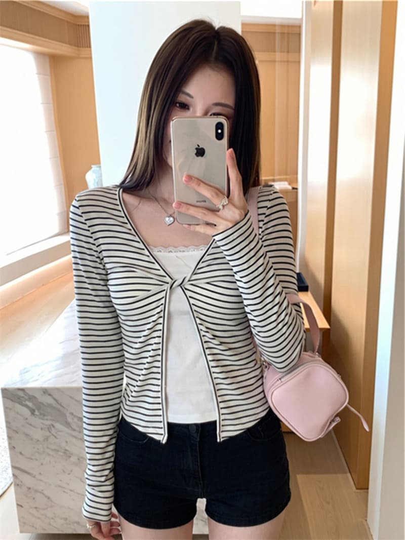 페이크 레이어드 긴팔 티셔츠 여성 가을 한 부서 몸매 가꾸기 고급 슬림해 보이는 쇼트 스타일 맨위 상세 이미지 5