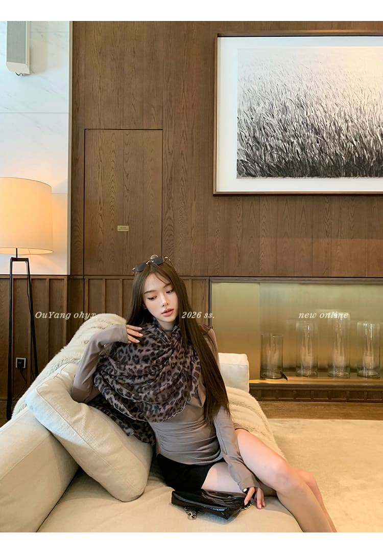 자이언트 잘 생긴 주름 몸매 가꾸기 다용도 흔들다 칼라 가을 겨울 불규칙 슈퍼 매운맛 긴팔 티셔츠 상세 이미지 31