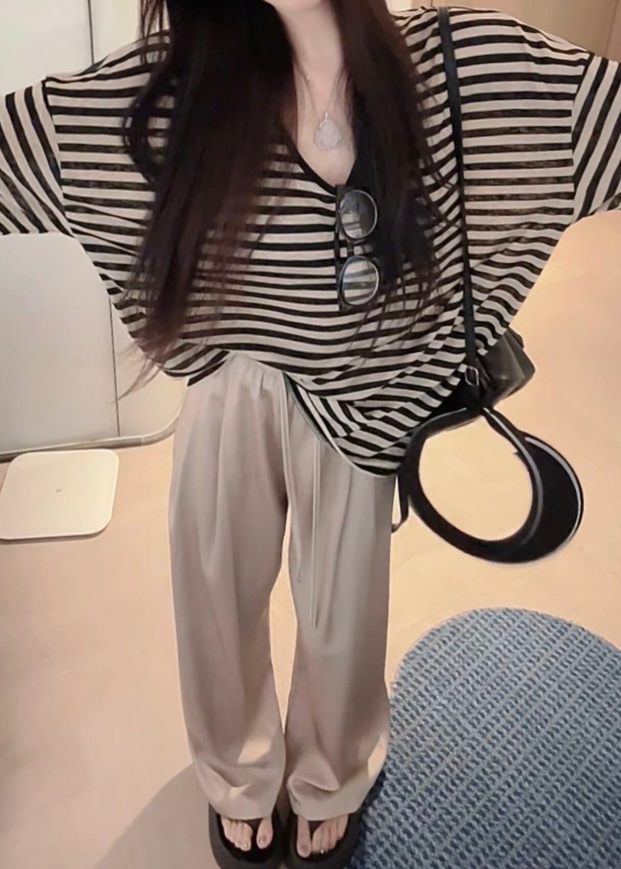 원본 품질 느긋한 바람 스트라이프 긴팔 자외선 차단 티셔츠 여성 의류 가을 u 칼라 루즈핏 얇은 스타일 외부 잡아라. 의류 상세 이미지 7