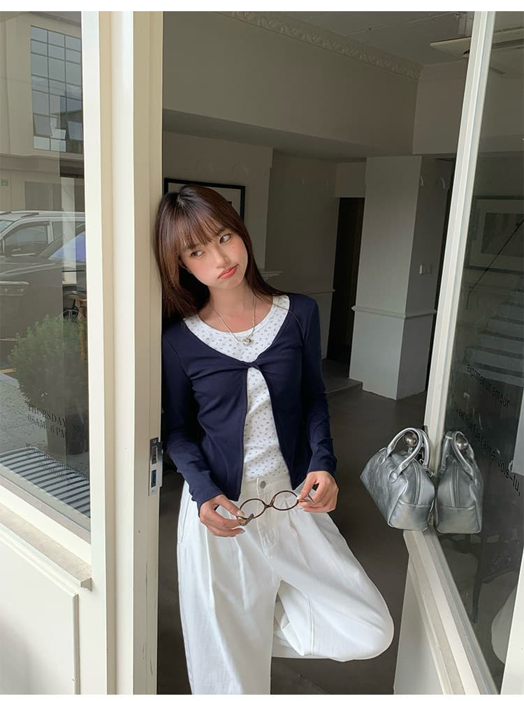 원본 품질 블루 꽃무늬 페이크 레이어드 긴팔 티셔츠 한 부서 핫걸 인사이드 가져 가라. 기본 셔츠 맨위 상세 이미지 10