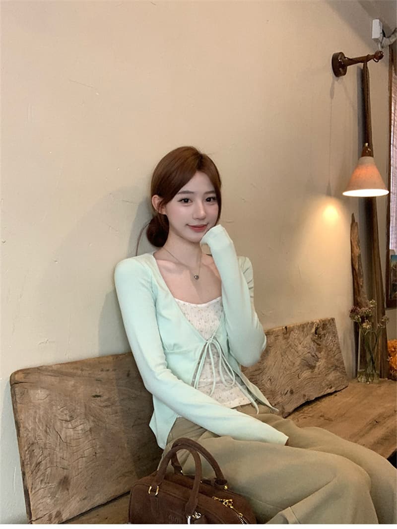 아름다운 사람들 면 260 그램 페이크 레이어드 꽃무늬 긴팔 티셔츠 가을 핫걸 디자인 센스 작은 대중 맨위 상세 이미지 9