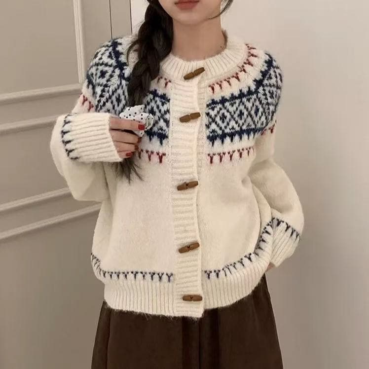 경관 그림 크리스마스 바람 공정한 섬 자카드 스웨터 여자 소뿔 버클 베이지 색 오픈 가디건 가을 겨울 새로운 2025 년 이미지 3