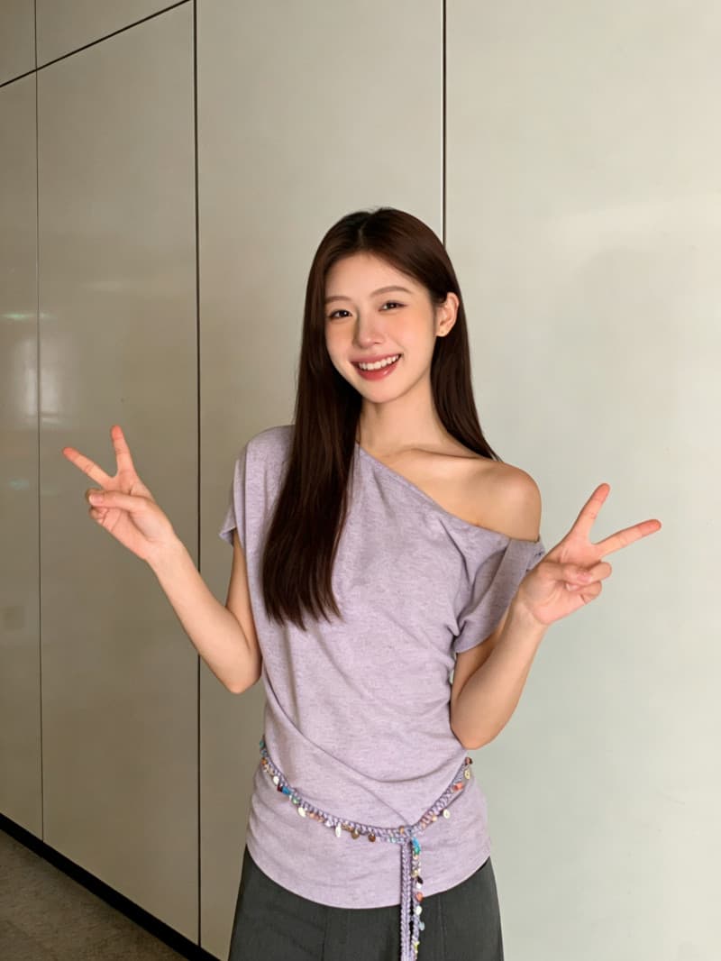 kumikumi 디자인 센스 보라색 품격 비스듬한 어깨 슬림해 보이는 반팔 티셔츠 여성 봄 루즈핏 다용도 캐주얼 맨위 상세 이미지 5