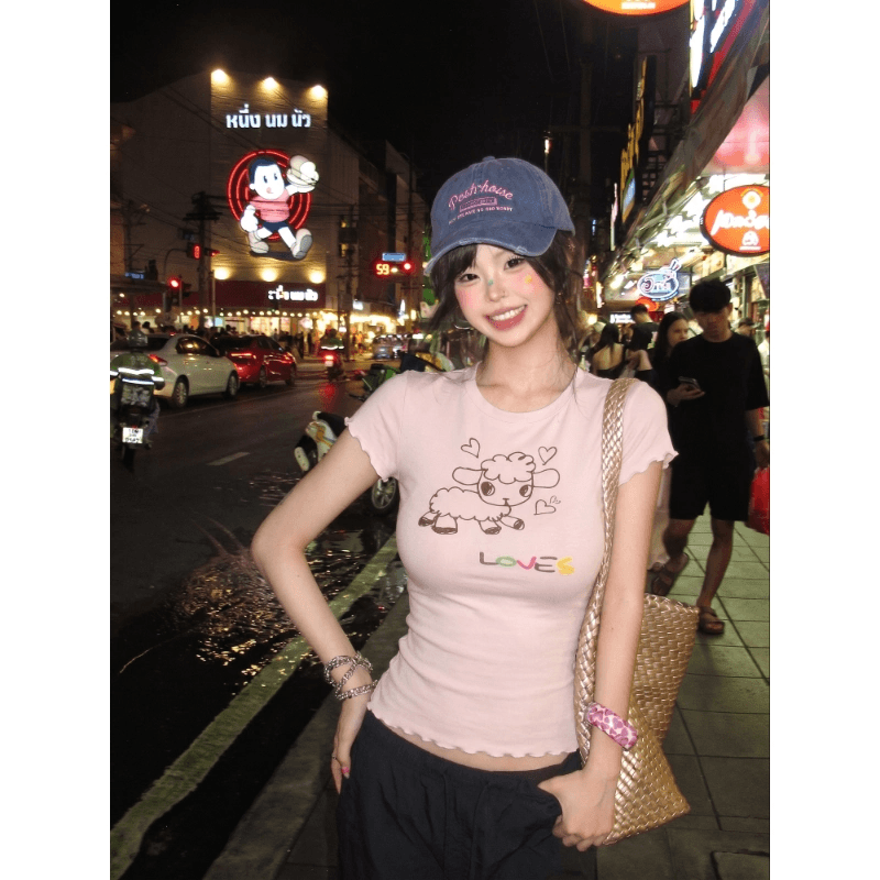 한 부서 어린 양 프린트 긍정적 인 어깨 티셔츠 여성 여름 착용 가져 가라. 핑크색 반팔 몸매 가꾸기 슬림해 보이는 디자인 센스 쇼트 스타일 맨위 이미지 2