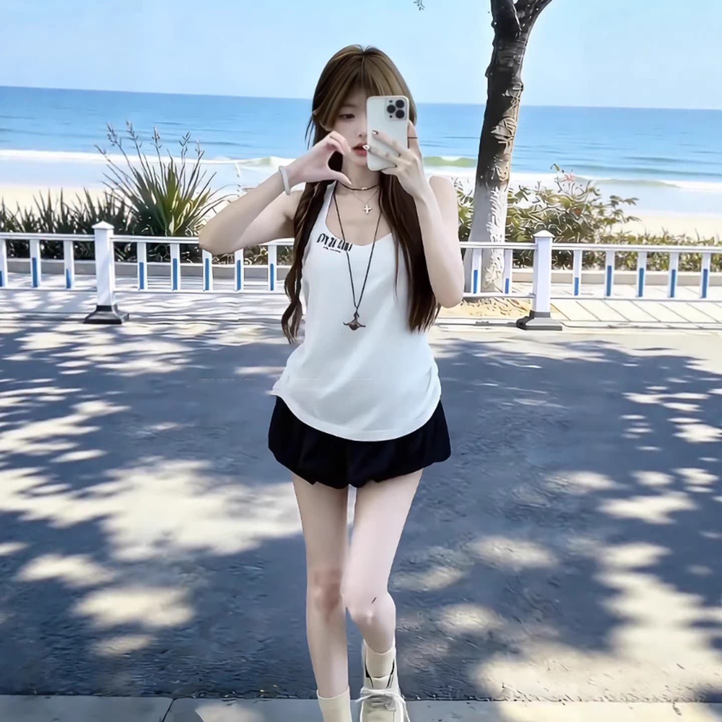 루즈핏 V넥 행침 목 칼라 캐미솔 2026 년 여름 새로운 여름 드레스 해변가 휴가 외출용 맨위 여성 의류 상세 이미지 3