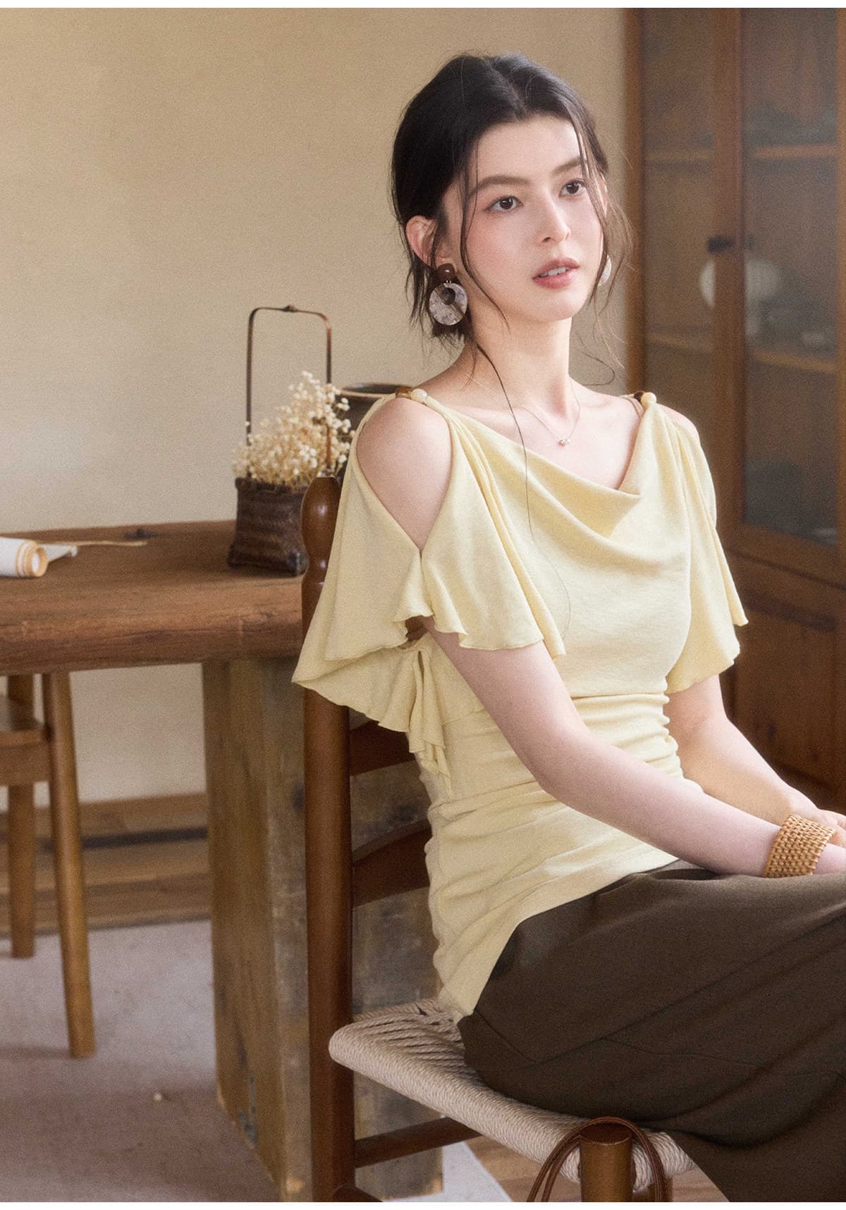 II 양 디자인 들어라. 란 세 착용 프랑스식 흔들다 칼라 가을 어깨 의류 여성 오프숄더 프릴 티셔츠 상세 이미지 13