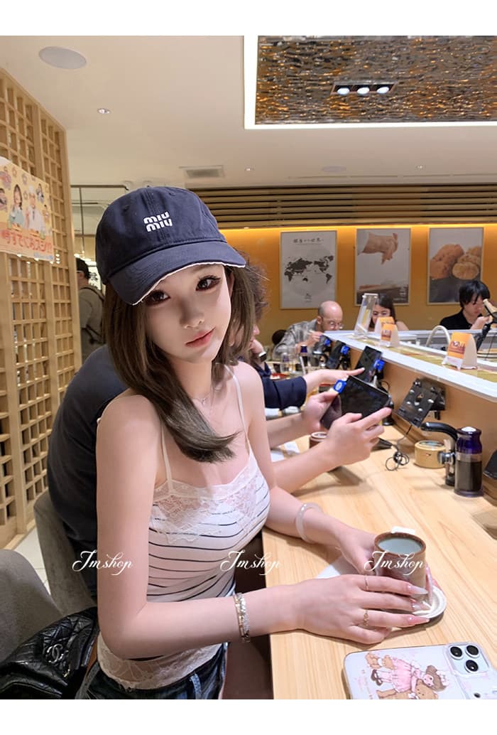 2026 한국 새로운 캐주얼 물 용해 레이스 레이스 스트라이프 캐미솔 몸매 가꾸기 다용도 맨위 상세 이미지 2