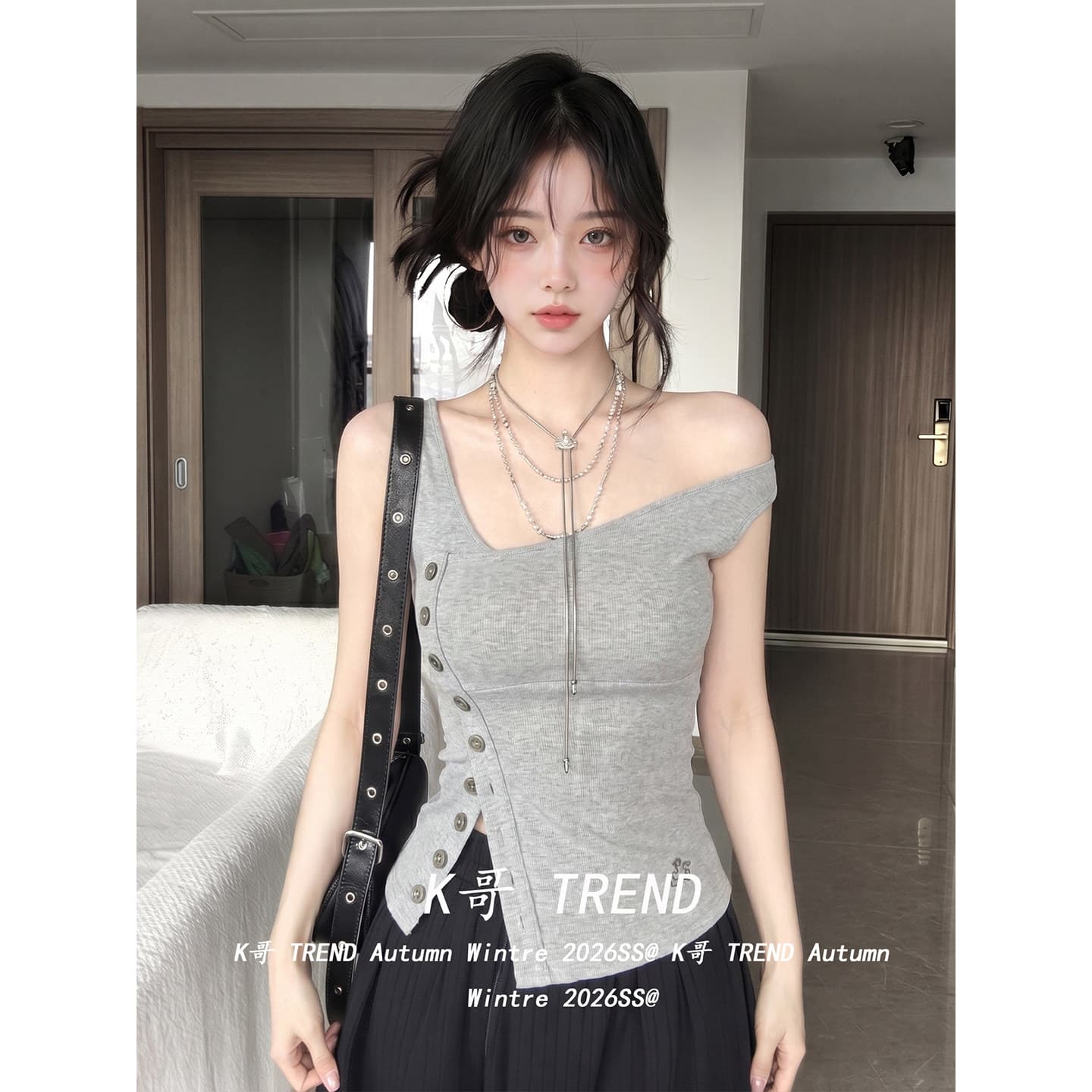 디자인 센스 비스듬한 칼라 비대칭 트임 단추 캐미솔 여름 몸매 가꾸기 슬림해 보이는 핫걸 바람 민소매 맨위