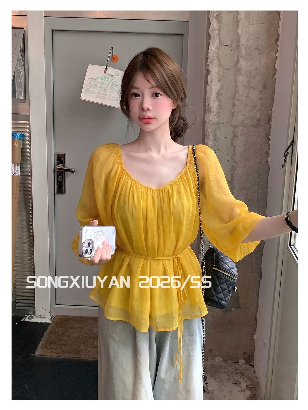 여름 휴가 바람 황색 V넥 레이스 업 셔츠 분위기 센스 주름 반소매 맨위 여성 상세 이미지 4