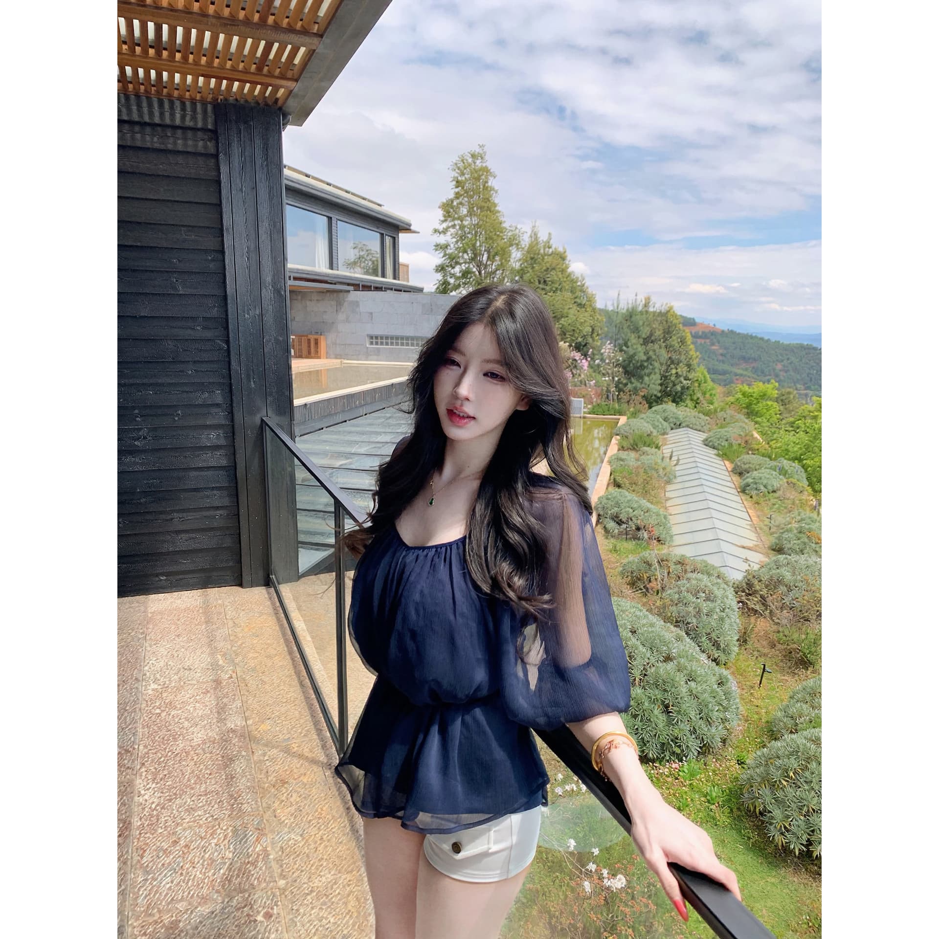 여름 휴가 바람 황색 V넥 레이스 업 셔츠 분위기 센스 주름 반소매 맨위 여성 상세 이미지 6