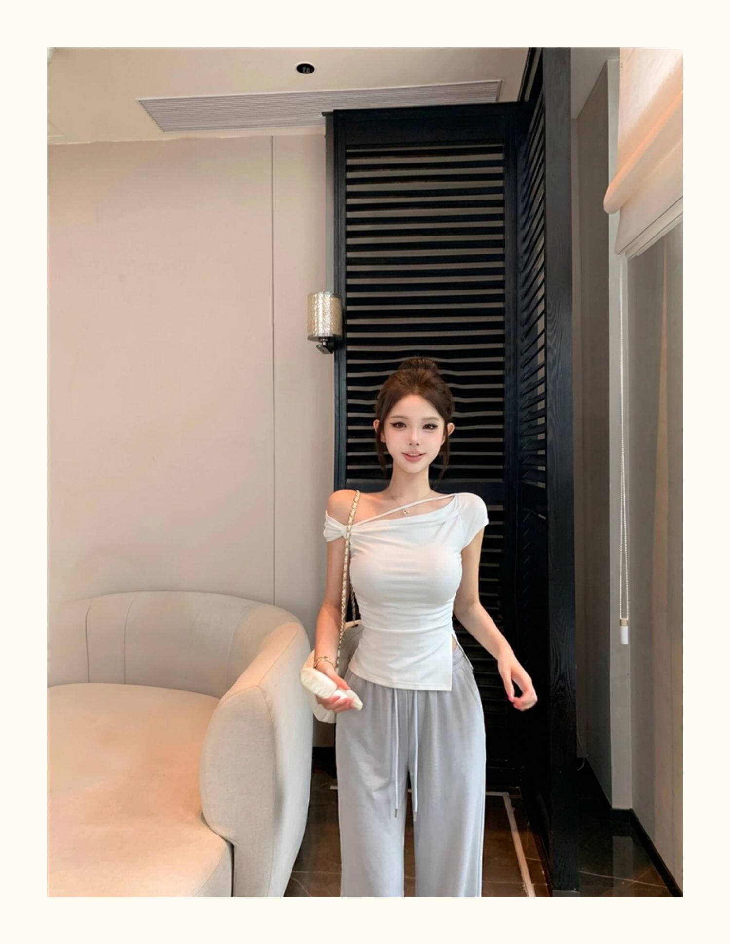 비스듬한 어깨 스트랩 트임 티셔츠 여성 여름 핫걸 바람 허리 수축 디스플레이 몸 섹시함 다용도 불규칙 디자인 센스 맨위 상세 이미지 4