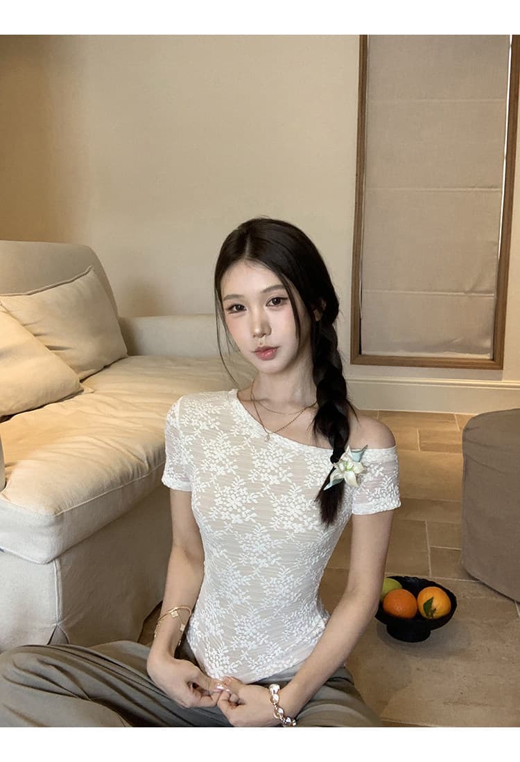 레드 맨 파빌리온 반팔 티셔츠 여성 2026 새로운 여름 디자인 센스 순수한 욕망 오프숄더 비스듬한 어깨 프랑스식 아름다운 작은 맨위 상세 이미지 2