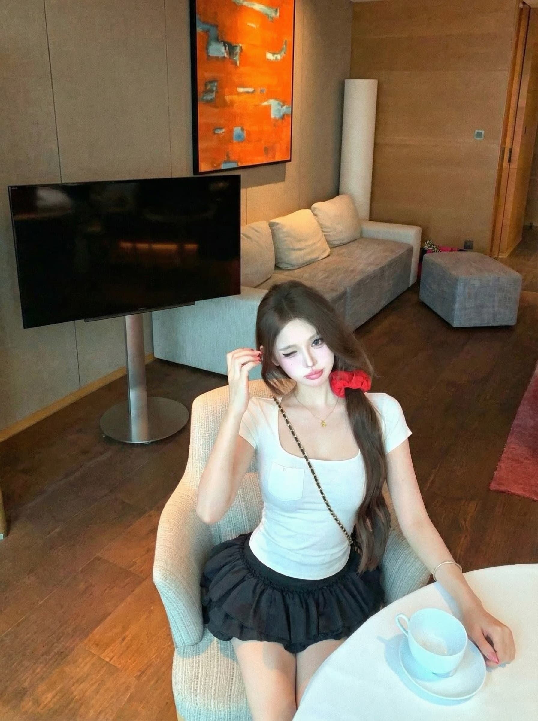 화이트 주머니 광장 칼라 반팔 티셔츠 여성 여름 몸매 가꾸기 허리 수축 핫걸 다용도 긍정적 인 어깨 슬림해 보이는 쇼트 스타일 작은 맨위 상세 이미지 3