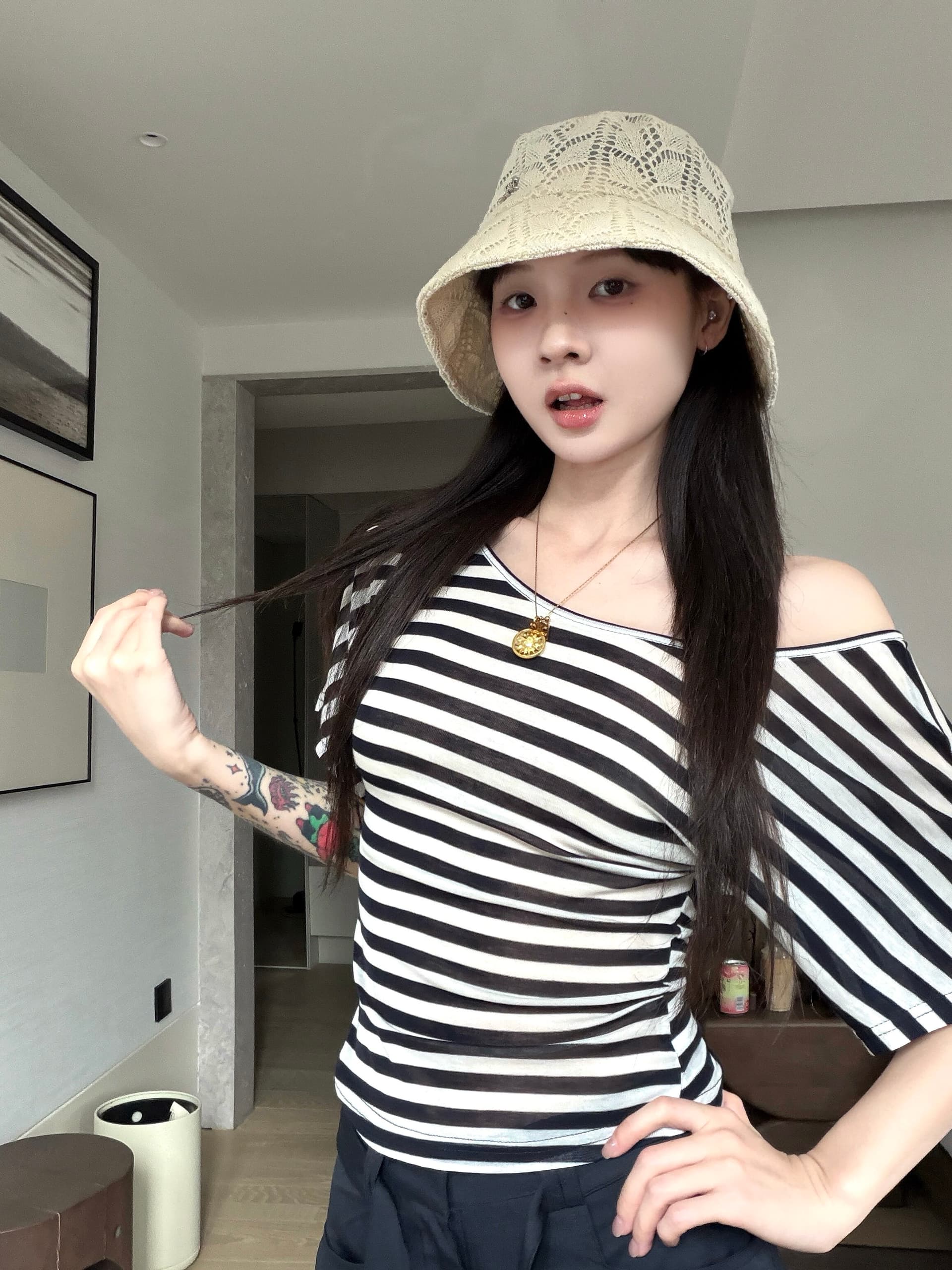 kumikumi 스트라이프 오프숄더 반팔 티셔츠 여성 여름 캐주얼 맨위 상세 이미지 2