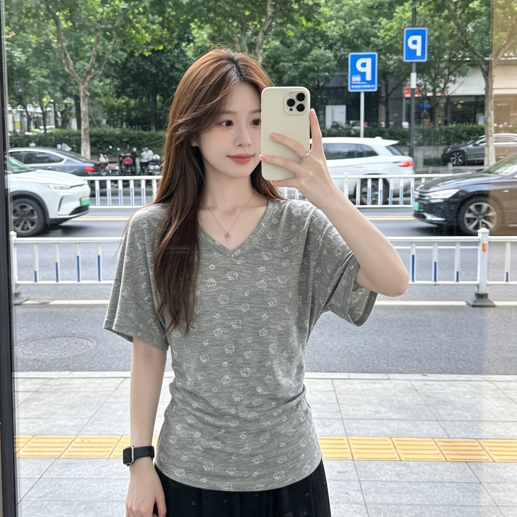회색 V넥 중간 소매 티셔츠 여성 2026 여름 새로운 순수한 욕망 바람 프린트 허리 수축 몸매 가꾸기 슬림해 보이는 맨위 이미지 4