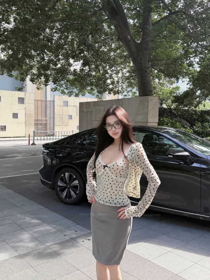 한 은 식물 플러시 나비 매듭 도트 무늬 V넥 쇼트 스타일 슬립 여성 여름 달콤한 매운맛 세트 상세 이미지 19