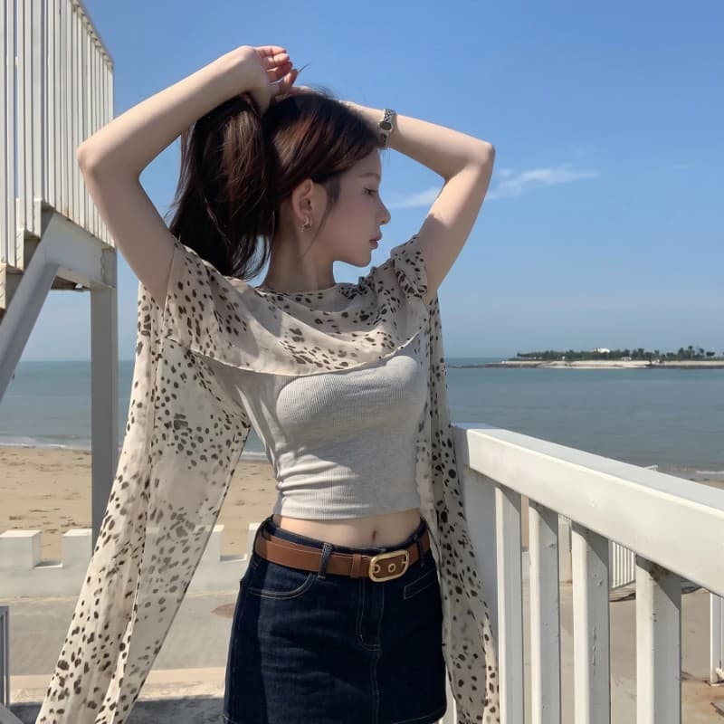 레오파드 무늬 숄 민소매 티셔츠 여성 여름 프랑스식 디자인 센스 작은 대중 몸매 가꾸기 슬림해 보이는 외출용 쇼트 스타일 페이크 레이어드 맨위 이미지 2