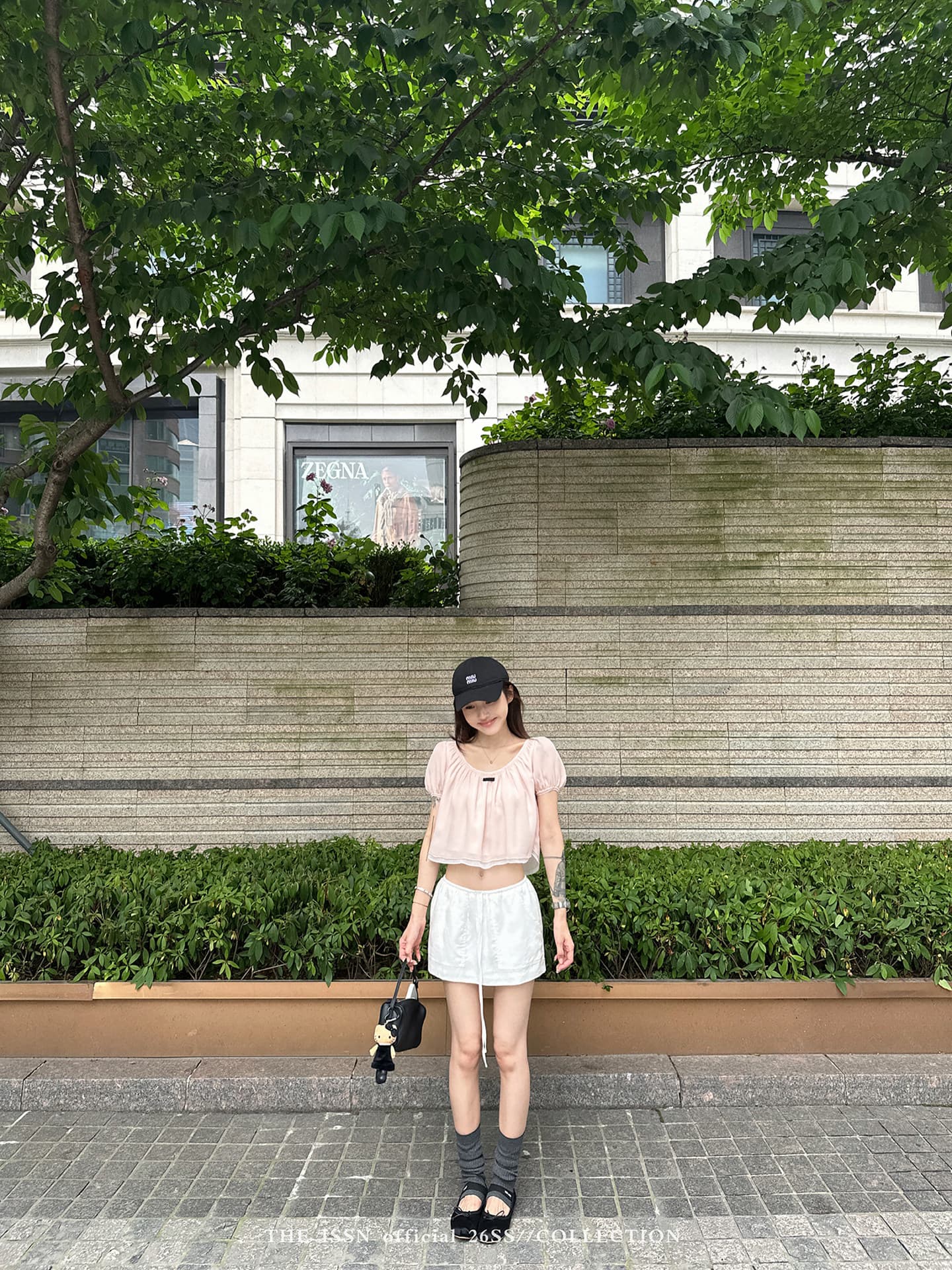 쉬폰 주름 3층 u 칼라 거품 소매 쇼트 스타일 티셔츠 여성 여름 한 부서 배색 패치워크 루즈핏 슬림해 보이는 맨위 상세 이미지 4