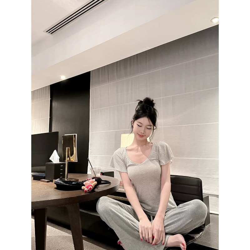 laareetoo 주간 실크 면 린넨 2 가지 색상 스트라이프 V넥 반팔 티셔츠 여성 여름 맨위 다용도 슬림해 보이는 동정 이미지 2