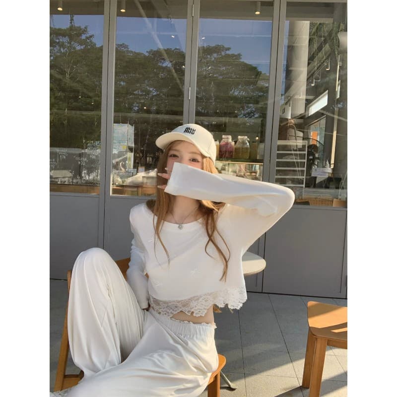 크림 레이스 t 느슨함 센스 비스듬한 어깨 대 칼라 느긋한 레이스 긴팔 티셔츠 이미지 2