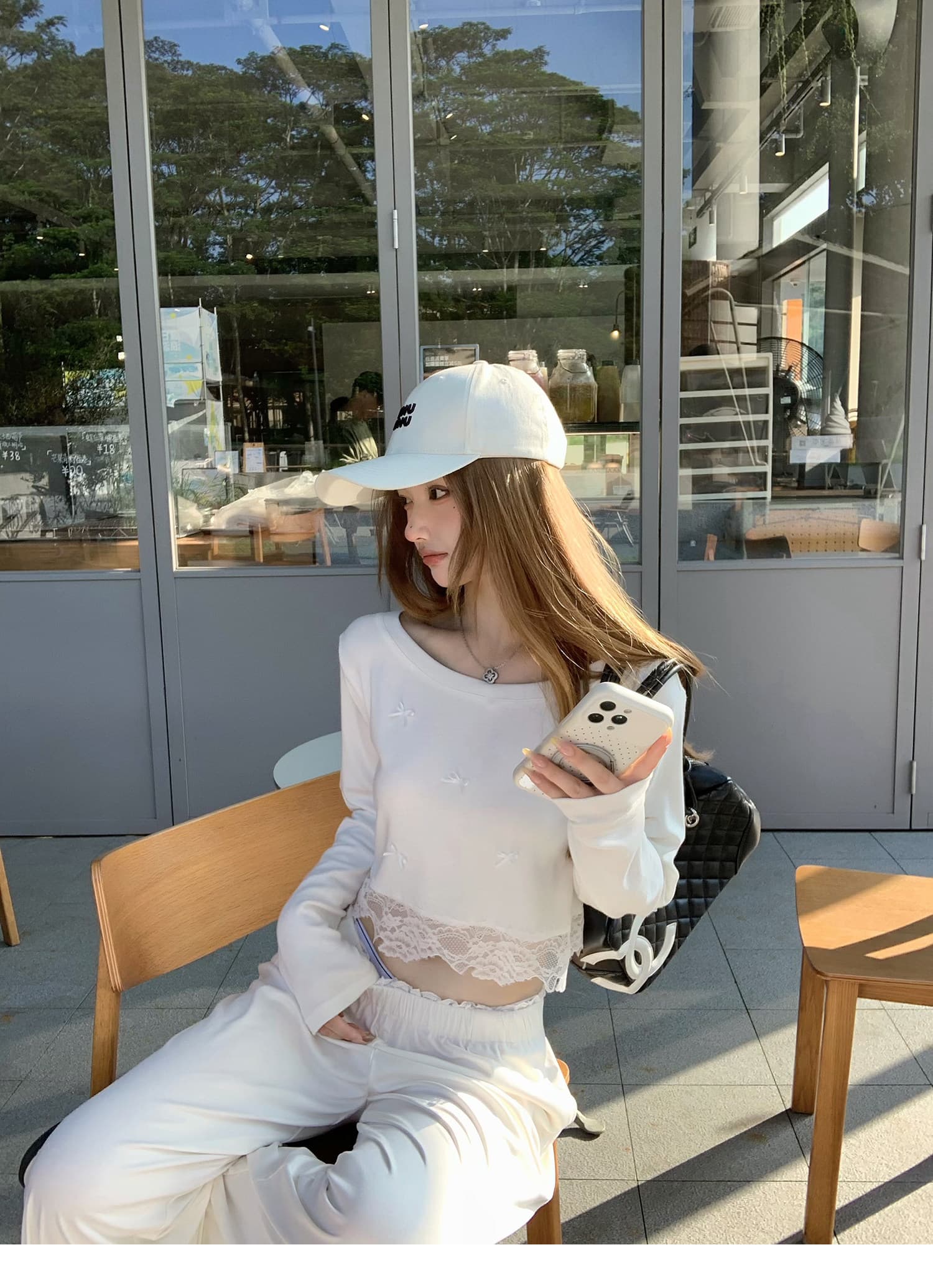 크림 레이스 t 느슨함 센스 비스듬한 어깨 대 칼라 느긋한 레이스 긴팔 티셔츠 상세 이미지 5