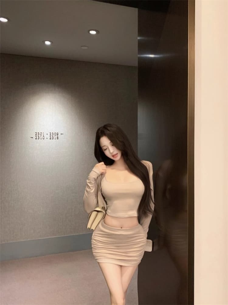 한국 가을 겨울 새로운 품격 몸매 가꾸기 디스플레이 몸 쇼트 스타일 이슬 허리 슬립 긴팔 오픈 가디건 반신 스커트 세 조각 여성 세트 상세 이미지 16