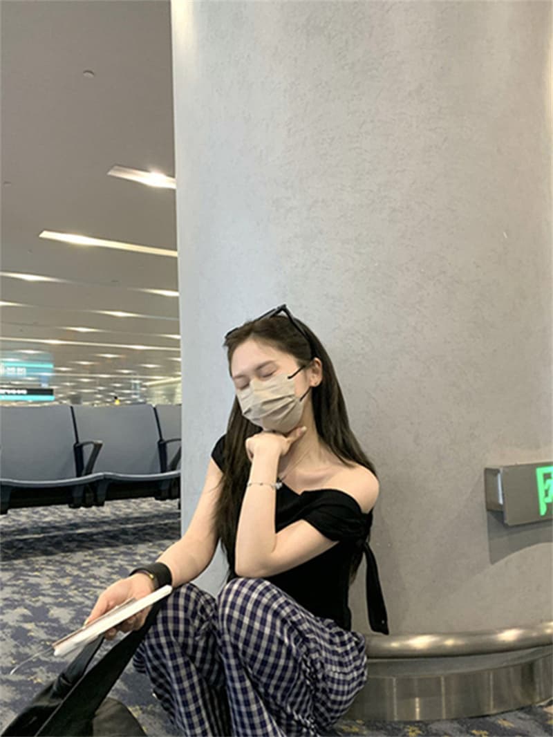 핫걸 순수한 욕망 바람 프랑스식 몸매 가꾸기 나비 매듭 스트랩 반팔 티셔츠 여성 ins 인사이드 가져 가라. 단색 비스듬한 어깨 오프숄더 맨위 상세 이미지 9