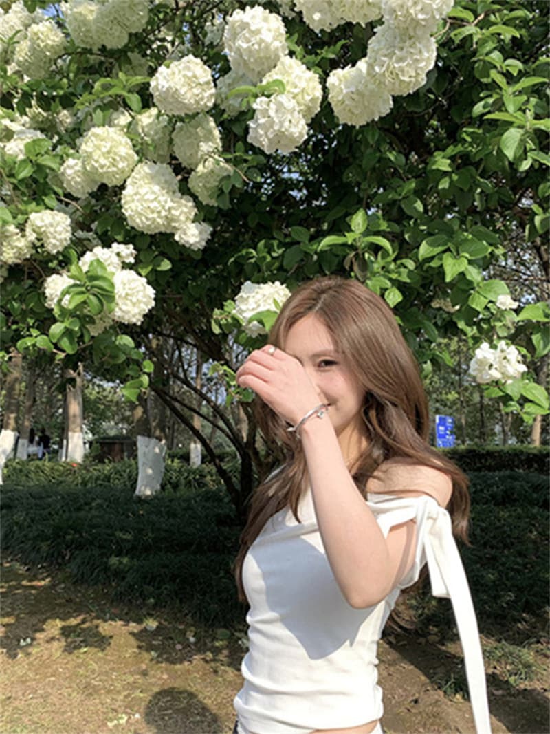 핫걸 순수한 욕망 바람 프랑스식 몸매 가꾸기 나비 매듭 스트랩 반팔 티셔츠 여성 ins 인사이드 가져 가라. 단색 비스듬한 어깨 오프숄더 맨위 상세 이미지 11