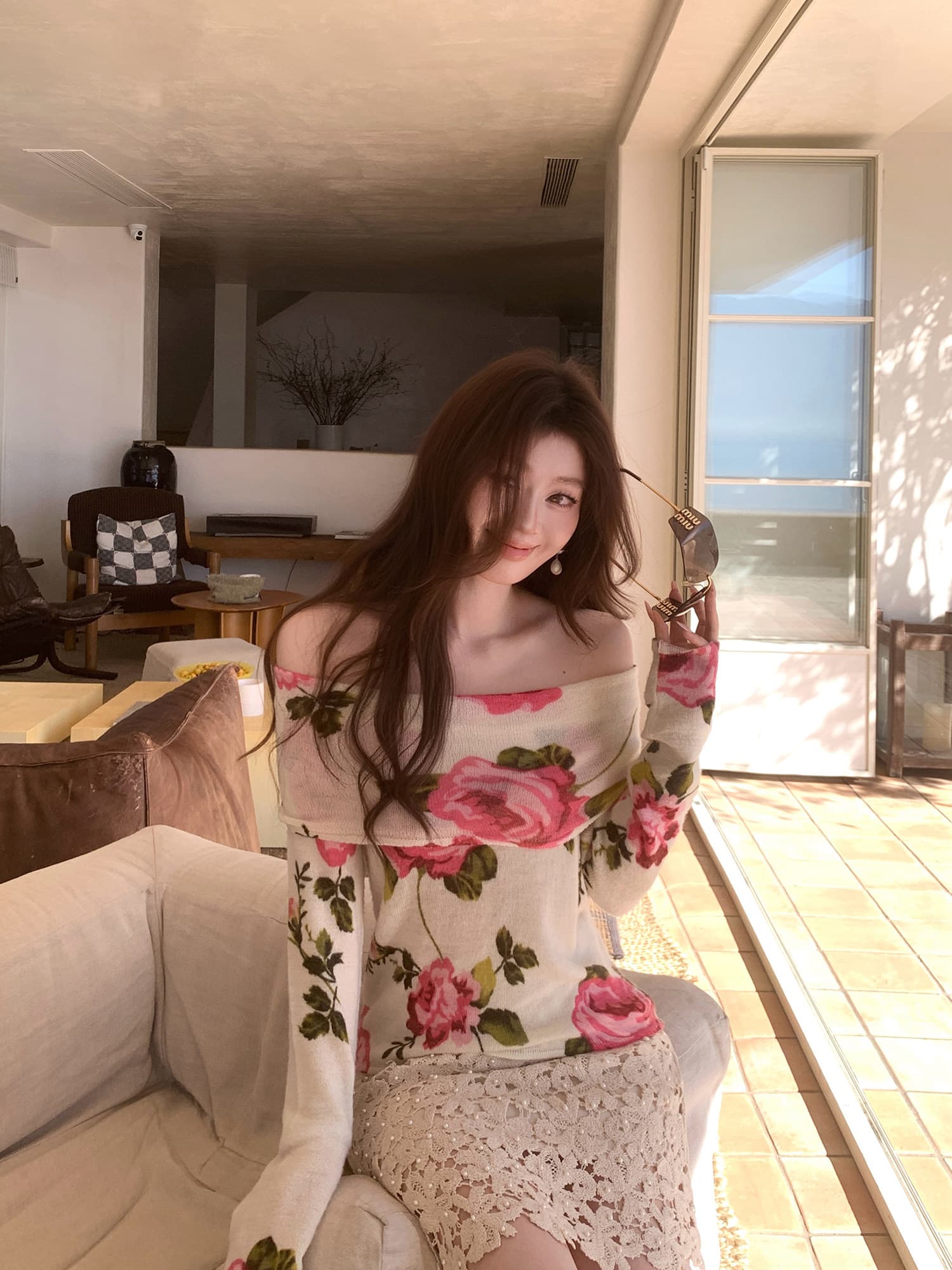 sya 크 사이 작은 웨스트 부드러운 찹쌀 프랑스식 낭만주의 장미 오프숄더 긴팔 여성 봄 전체 양모 니트 프린트 맨위 상세 이미지 2