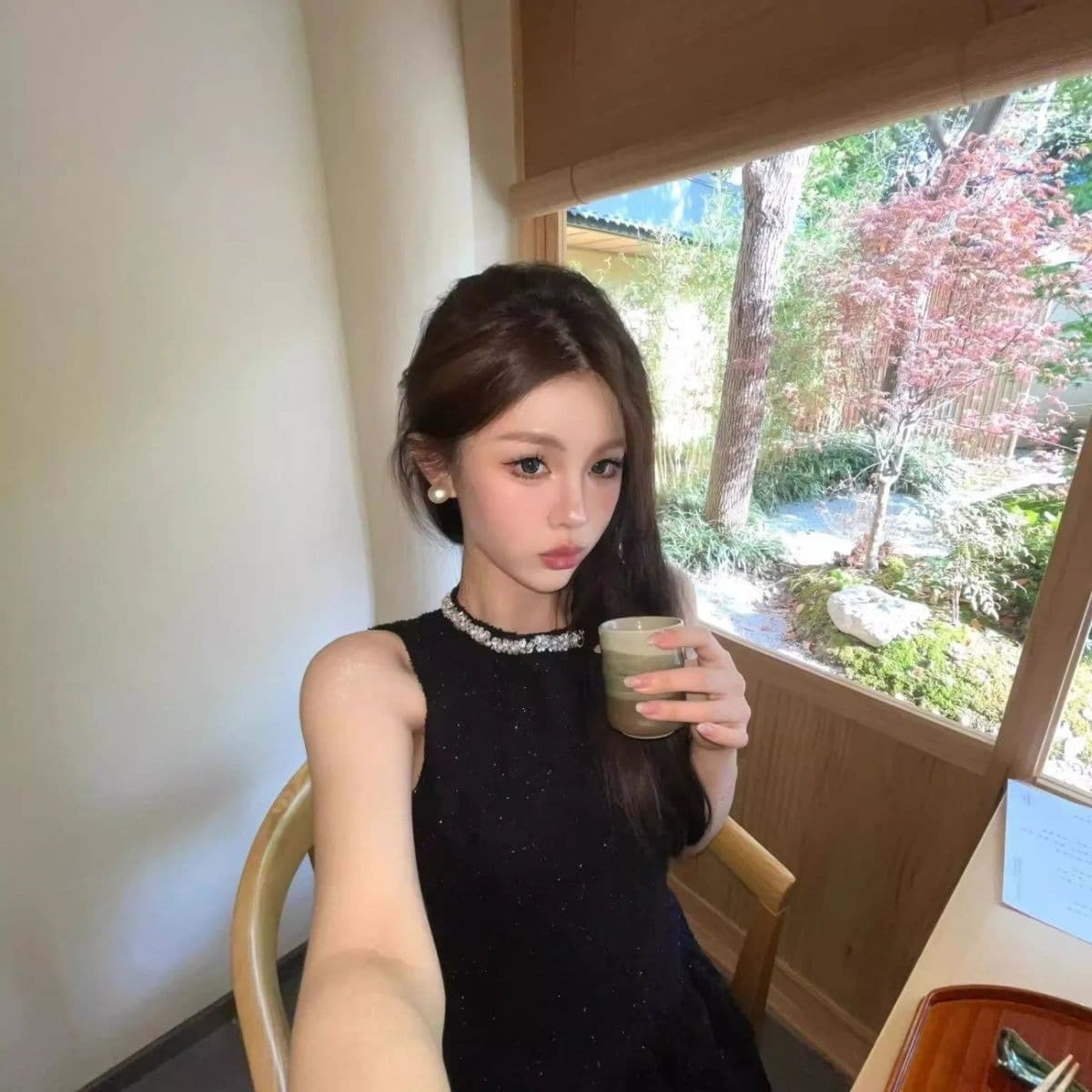 아름다운 핫걸 허리 수축 드레스 여성 의류 프랑스식 품격 천 골드 고급 센스 작은 검은 드레스 생일 행사 치마 짧은 치마 이미지 5