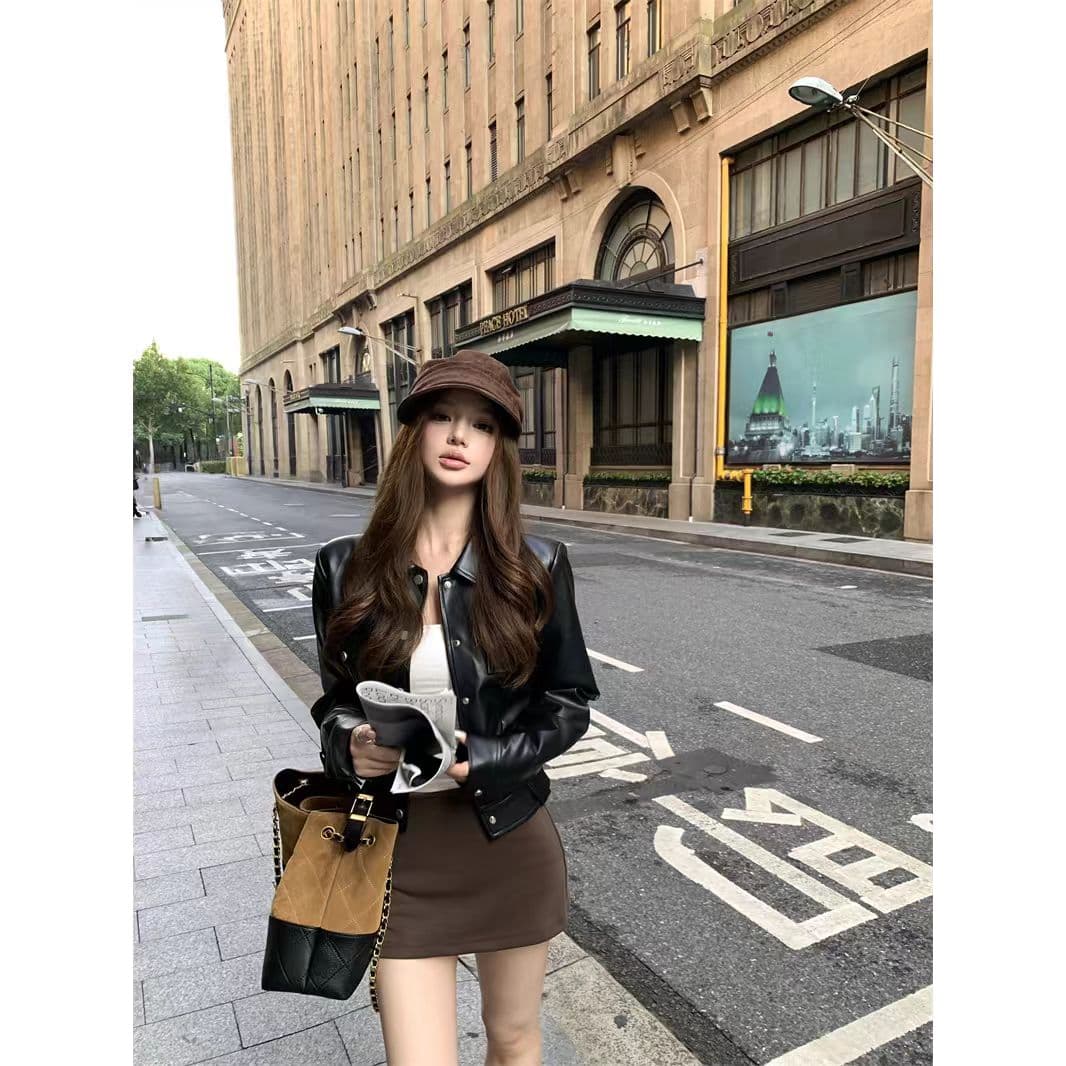 레트로 검정색 폴로 칼라 가죽 재킷 여성 코트 가을 아메리칸 오토바이 서비스 루즈핏 품격 가죽 자켓 쇼트 스타일 맨위 상세 이미지 4